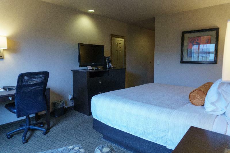 Hotel Monarch & Conference Center