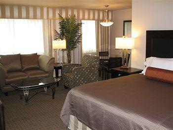 Monarch & Conference Center Hotel Clackamas